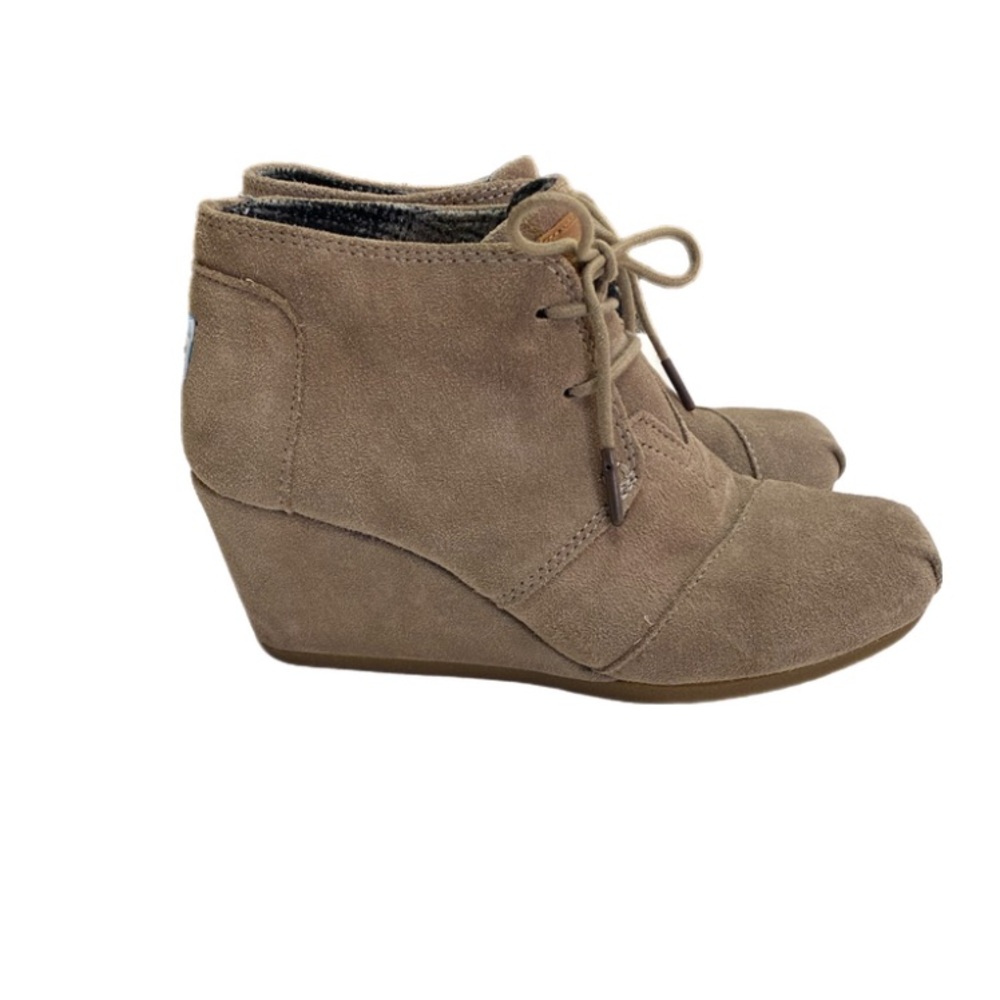 TOMS Womens Wedge Booties Desert size 6 Khaki Suede Casual Lace Up Ankle Top